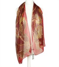 alt="Delikatny szalik jedwabny letni damski czerwony z wzorem"