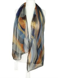 alt="Granatowy szalik jedwabny letni włoski Laura Biagiotti"