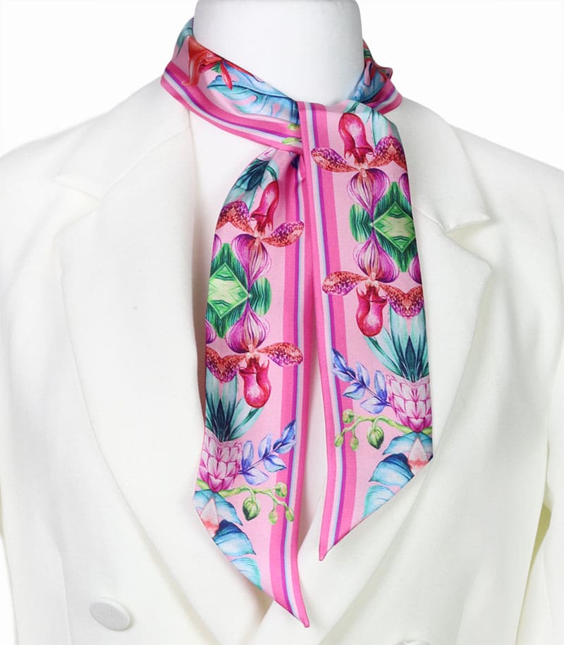 Elegancka apaszka twilly z jedwabiu włoska różowa z kwiatowym wzorem
